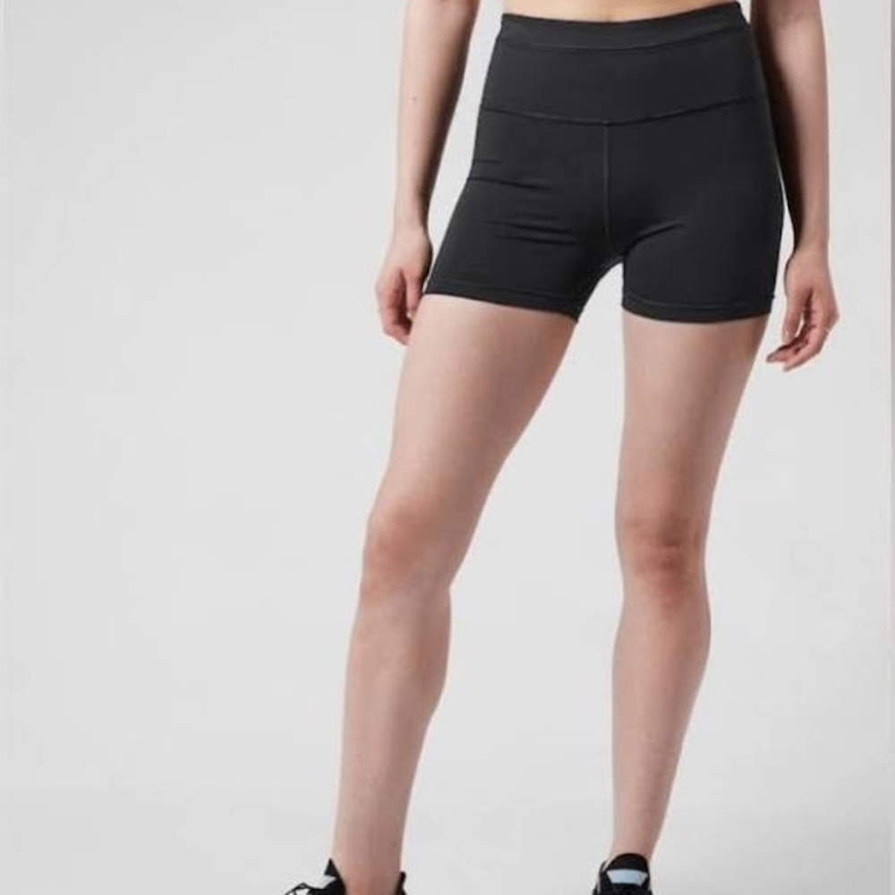 Athleta Accelerate Shortie